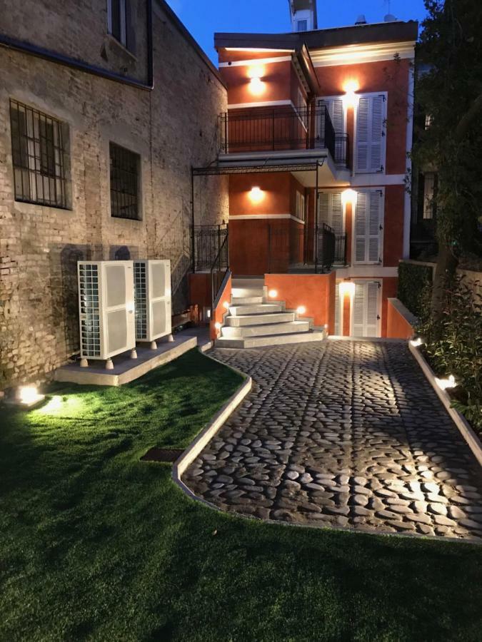 Palazzo Domanto Apartments Parma Eksteriør billede
